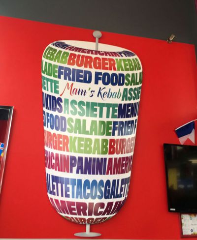 Broche de 3 mètres de haut